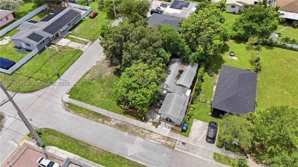 2106 NW 70th St, Unincorporated Dade County, Florida 33147, image 2
