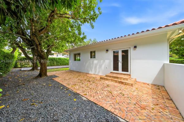 Riviera, 5510 Orduna Dr, Coral Gables, Florida 33146, image 2