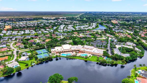 The Gardens Of Bonaventure 14 East, 16431 Blatt Blvd #202, Weston, Florida 33326, image 2