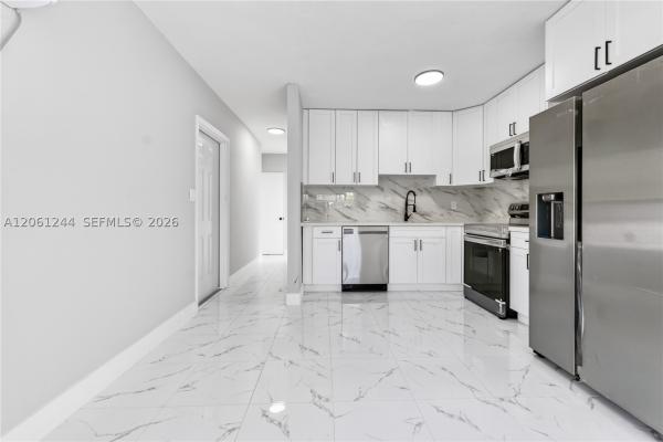 Middle River Terrace, 731 NE 16th St, Fort Lauderdale, Florida 33304, image 2