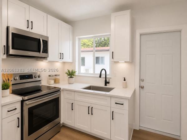 Bowling Green, 760 NW 52nd St, Miami, Florida 33127, image 3