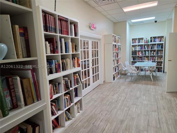 3725 S Ocean Dr #1108, Hallandale Beach, Florida 33019, image 2