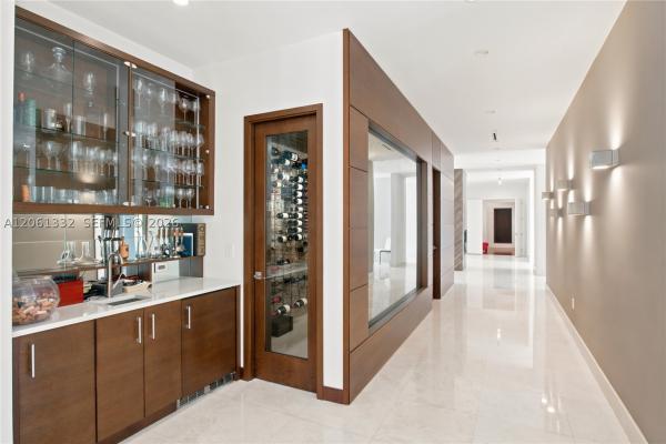 Kerrwood Oaks, 9501 Kerwood Ct, Coral Gables, Florida 33156, image 3