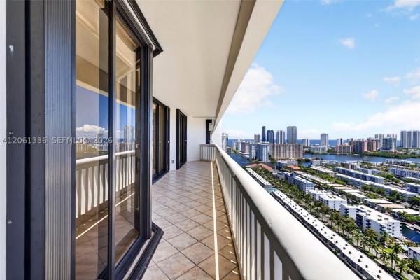 2000 Island Boulevard, 2000 Island Blvd #3008, Aventura, Florida 33160, image 2