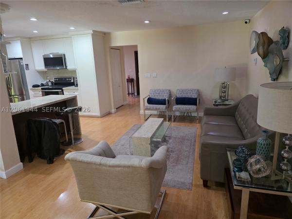 Eagle Nest, 15331 Durnford Dr, Miami Lakes, Florida 33014, image 3