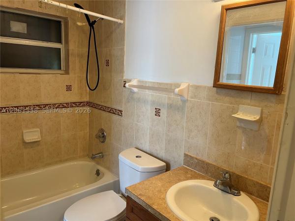 236 NW 9th Ave #1, South Bay, Florida 33493, image 3