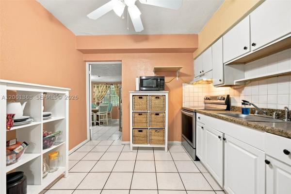 Belmar, 2439 Mayo St, Hollywood, Florida 33020, image 3