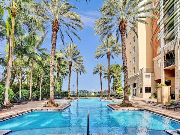 Porto Bellagio, 17100 N Bay Rd #1309, Sunny Isles Beach, Florida 33160, image 3