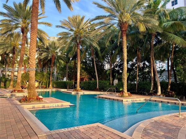 Porto Bellagio, 17100 N Bay Rd #1309, Sunny Isles Beach, Florida 33160, image 3