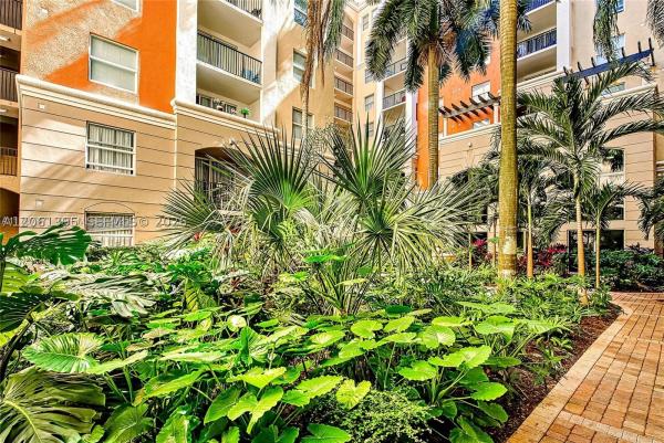 Porto Bellagio, 17100 N Bay Rd #1309, Sunny Isles Beach, Florida 33160, image 1