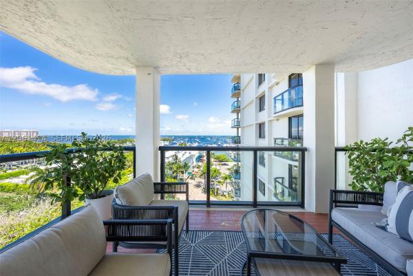 The Coconut Grove Bayshore, 2575 S Bayshore Dr #11B, Miami, Florida 33133, image 2