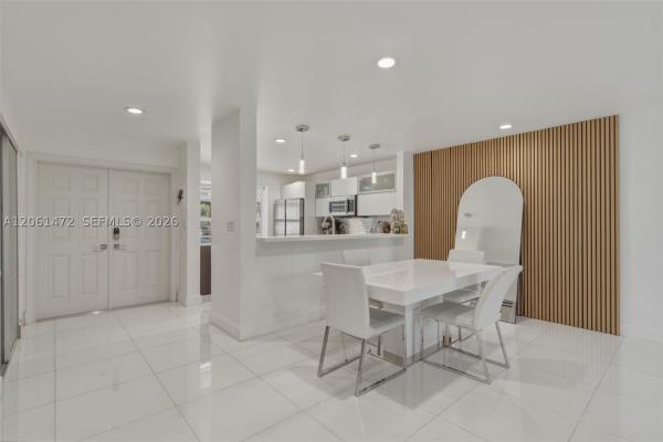 Images At Pembroke Pointe, 10805 NW 3rd Ct, Pembroke Pines, Florida 33026, image 1