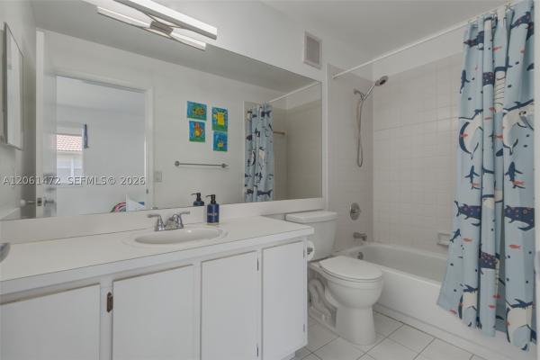 Images At Pembroke Pointe, 10805 NW 3rd Ct, Pembroke Pines, Florida 33026, image 2