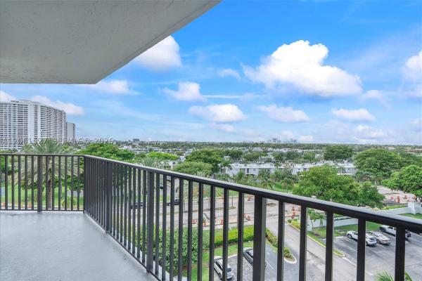Towers Of Oceanview South, 600 Parkview Dr #709, Hallandale Beach, Florida 33009, image 1