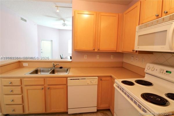 Valencia, 6001 SW 70th St #117, South Miami, Florida 33143, image 3