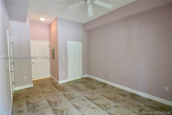 Valencia, 6001 SW 70th St #117, South Miami, Florida 33143, image 2
