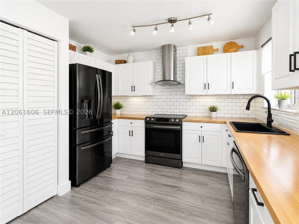 Monterey Lakes, 9002 SW 212th Ter, Cutler Bay, Florida 33189, image 1