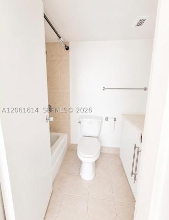 Keystone Towers, 2020 NE 135th St #710, North Miami, Florida 33181, image 2