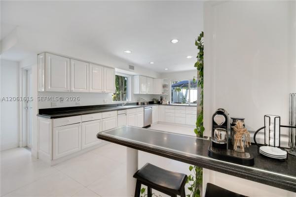 Holiday Colony, 324 Caribbean Rd, Key Biscayne, Florida 33149, image 1
