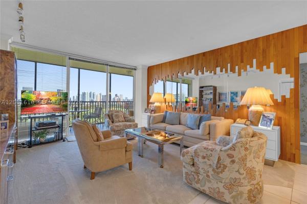 Coronado Tower 1, 20335 W Country Club Dr #1806, Aventura, Florida 33180, image 1