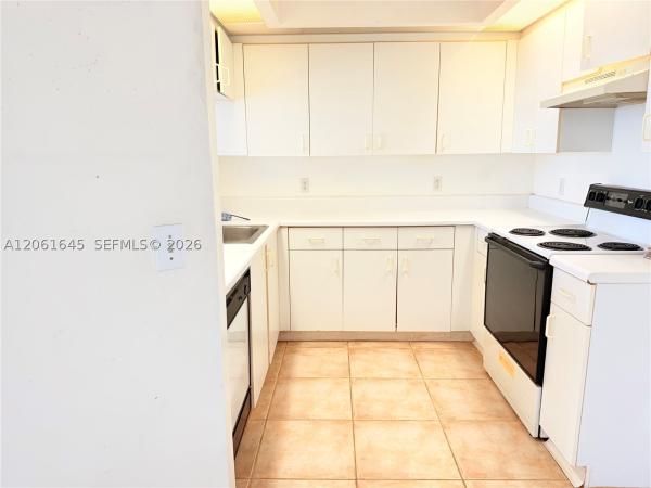 Suffolk At Century Village, 1201 SW 141st Ave #302J, Pembroke Pines, Florida 33027, image 2