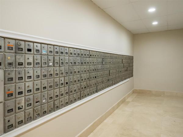 The Carriage Club, 5005 Collins Ave #1506, Miami Beach, Florida 33140, image 2