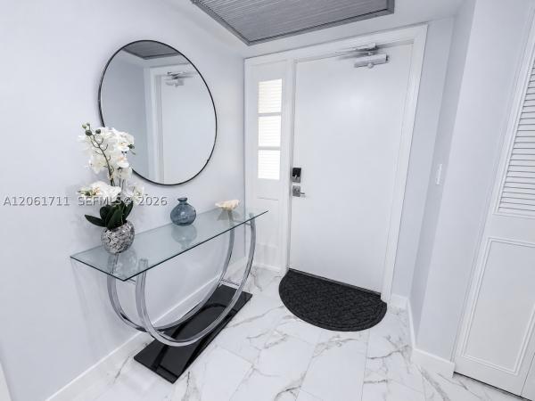 Poinciana Place Of Pine Island Ridge, 9420 Poinciana Pl #417, Davie, Florida 33324, image 3