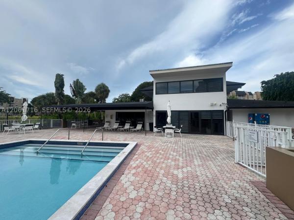 7705 SW 86th St #B-211, Unincorporated Dade County, Florida 33143, image 2