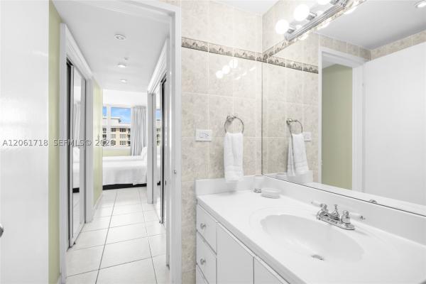The Pavilion, 5601 Collins Ave #1515, Miami Beach, Florida 33140, image 2