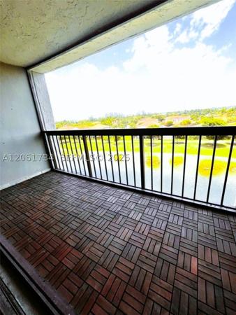 10145 NW 9th St Cir #7-505, Unincorporated Dade County, Florida 33172, image 3