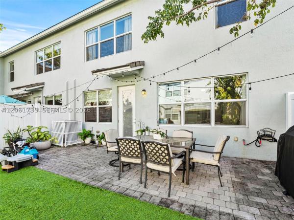 Parkview At Hillcrest, 3953 Black Olive Ln, Hollywood, Florida 33021, image 3