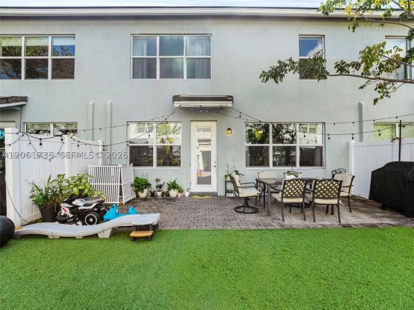Parkview At Hillcrest, 3953 Black Olive Ln, Hollywood, Florida 33021, image 1