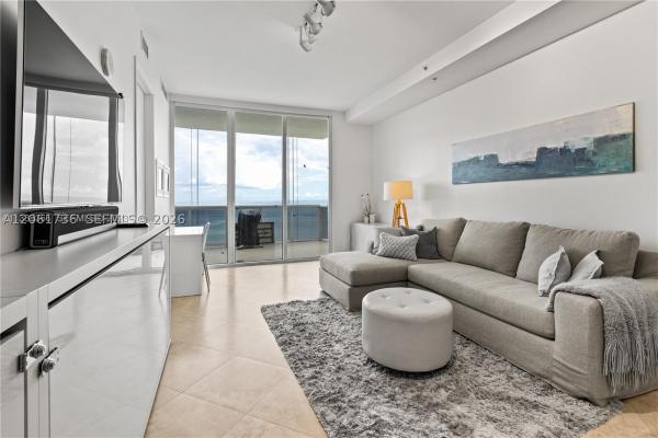 Trump Royale, 18201 Collins Ave #3702, Sunny Isles Beach, Florida 33160, image 1
