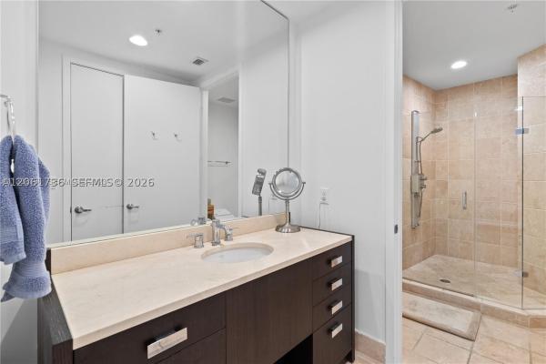 Trump Royale, 18201 Collins Ave #3702, Sunny Isles Beach, Florida 33160, image 3