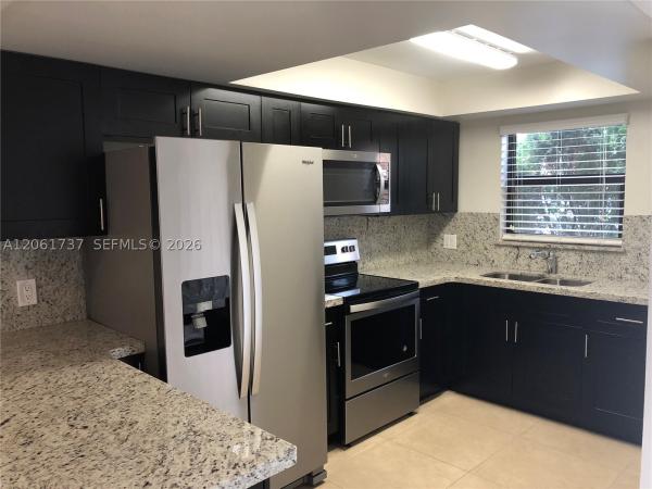 Lago Bello, 5806 W 26th Ave #210, Hialeah, Florida 33016, image 1