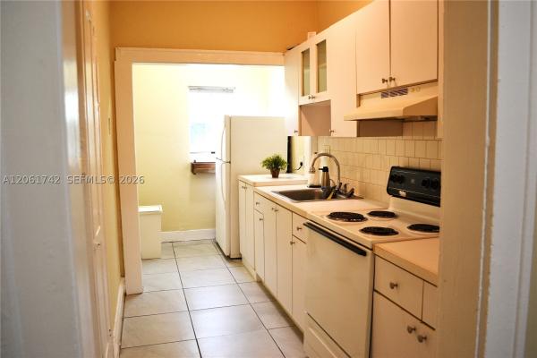 Shenandoah, 1661 SW 13th St #3, Miami, Florida 33145, image 2