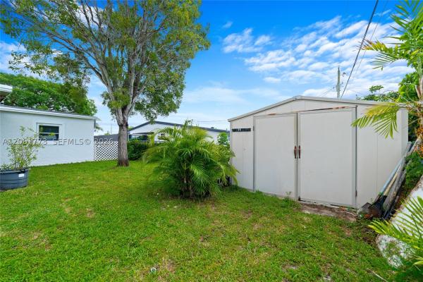 Collier Estates, 320 NE 59th Ct, Oakland Park, Florida 33334, image 3