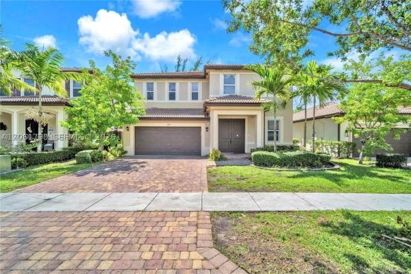 Ventanas At Homestead, 2190 SE 2nd St, Homestead, Florida 33033, image 1