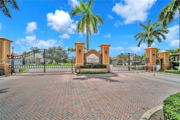 Ventanas At Homestead, 2190 SE 2nd St, Homestead, Florida 33033, image 2