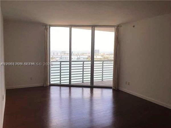 One Miami East, 335 S Biscayne Blvd #1810, Miami, Florida 33131, image 2