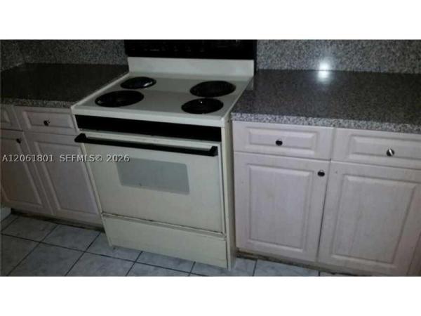 6730 W 26th Ct #12-15, Hialeah, Florida 33016, image 3