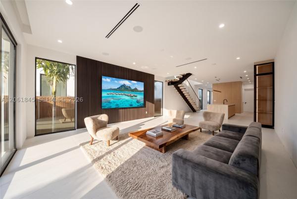 Poinsettia Heights, 1320 NE 16th Ter, Fort Lauderdale, Florida 33304, image 3