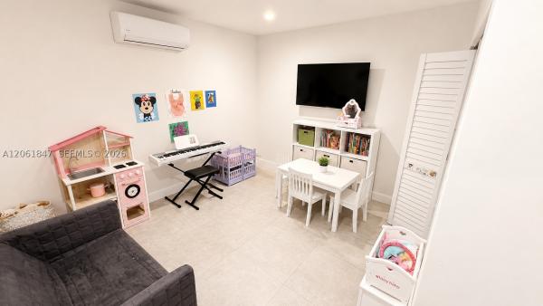 7550 SW 75th St, Unincorporated Dade County, Florida 33143, image 1