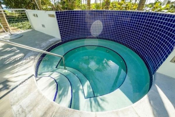 Azure, 9401 Collins Ave #401, Surfside, Florida 33154, image 3
