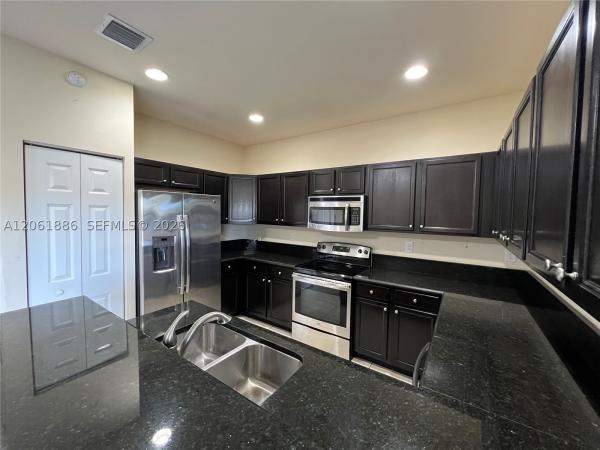 Martinique At Oasis, 748 SE 32nd Ave, Homestead, Florida 33033, image 1