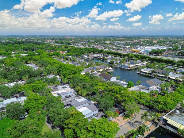 Windmill Gate, 6402 Windmill Gate Rd, Miami Lakes, Florida 33014, image 2