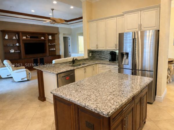 Valencia Cove, 8195 Alpine Ridge Rd, Boynton Beach, Florida 33473, image 3
