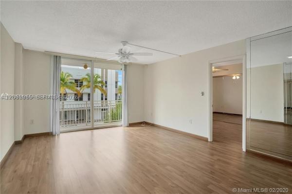 Ocean Point, 345 Ocean Dr #302, Miami Beach, Florida 33139, image 2