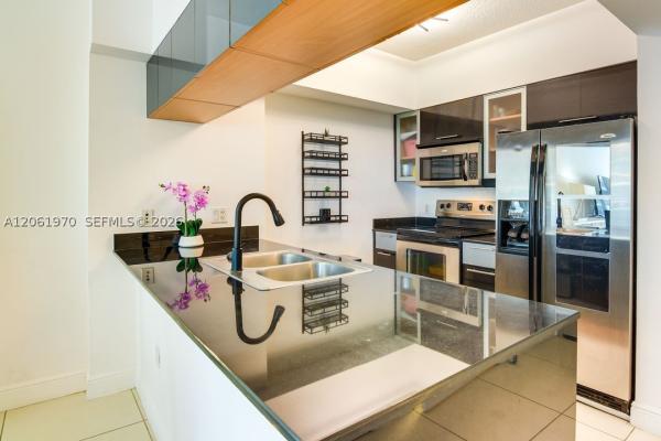 Opera Tower, 1750 N Bayshore Dr #1909, Miami, Florida 33132, image 1