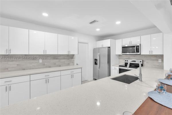 Oakland Estates, 4595 NW 43rd Ct, Lauderdale Lakes, Florida 33319, image 3